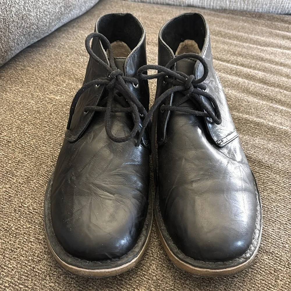 UGG men black